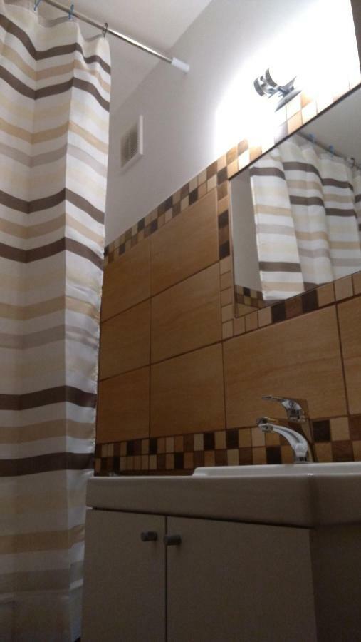 Gesztenyes Apartman ミシュコルツ エクステリア 写真
