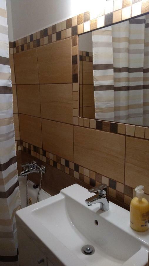 Gesztenyes Apartman ミシュコルツ エクステリア 写真