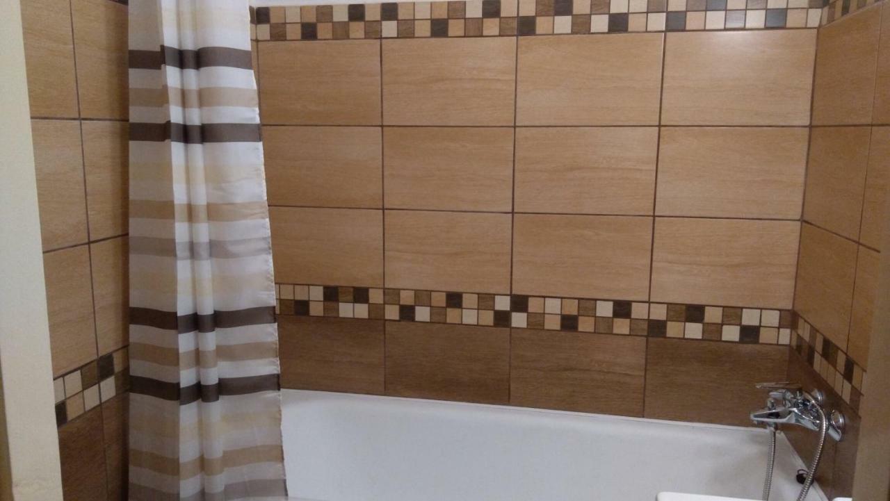Gesztenyes Apartman ミシュコルツ エクステリア 写真