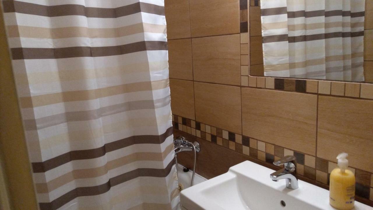 Gesztenyes Apartman ミシュコルツ エクステリア 写真