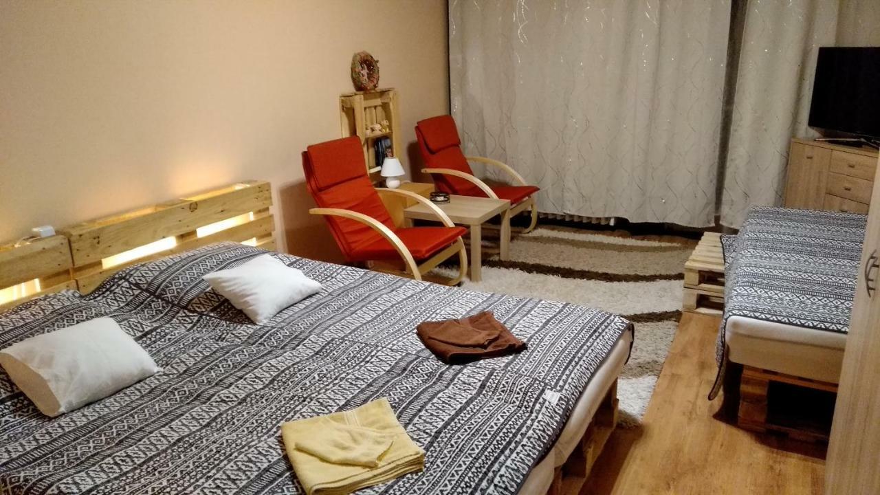 Gesztenyes Apartman ミシュコルツ エクステリア 写真