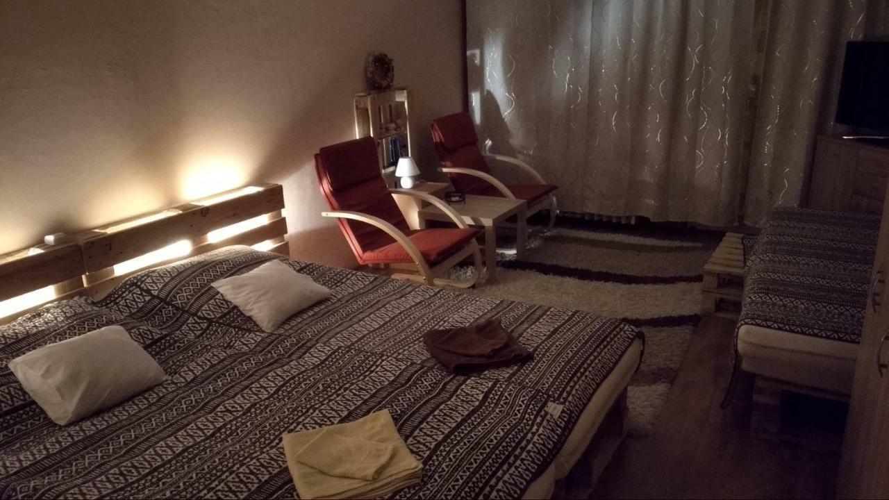 Gesztenyes Apartman ミシュコルツ エクステリア 写真
