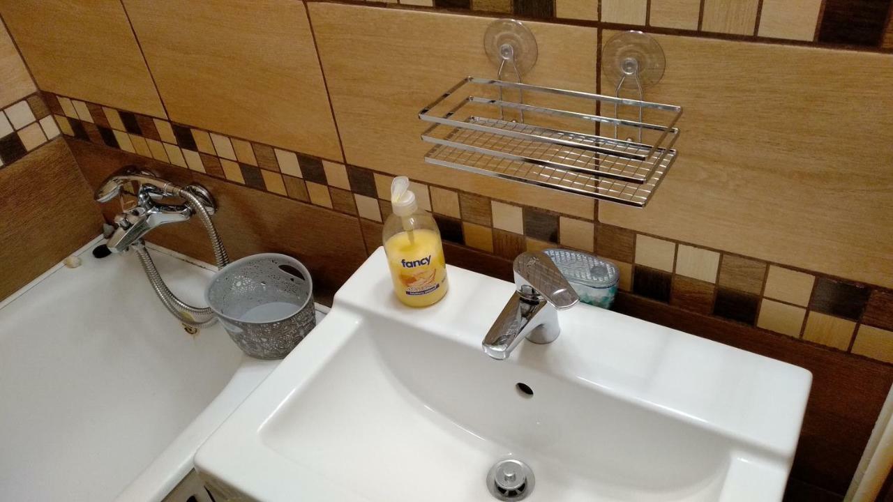 Gesztenyes Apartman ミシュコルツ エクステリア 写真
